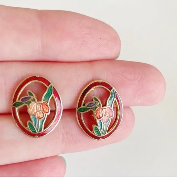 Vintage Floral Enamel Stud Earrings - Picture 1 of 4